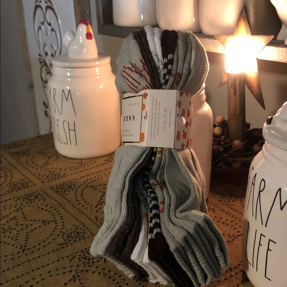 Rae Dunn Fall Themed 6 Pair Women’s Cushioned Quarter Socks Shoe Size 4-10 - Picture 7 of 12